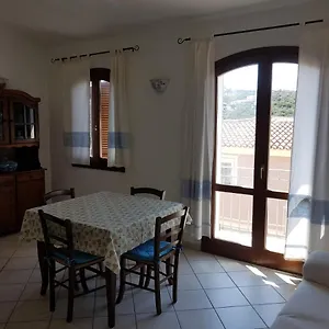  Appartamento Azzurro Con Balcone E Panorama Sul Paese -iun Q4920 Italia